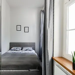 Loft Center Apartments- Parking, Wifi, 24h Check-in Вроцлав
